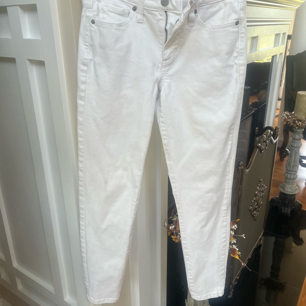 Banana Republic White Ankle Cropped Jeans
